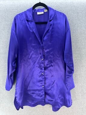 VTG Victoria's Secret Women's M/L Gold Label Purple Button Oversized Nigth Shirt